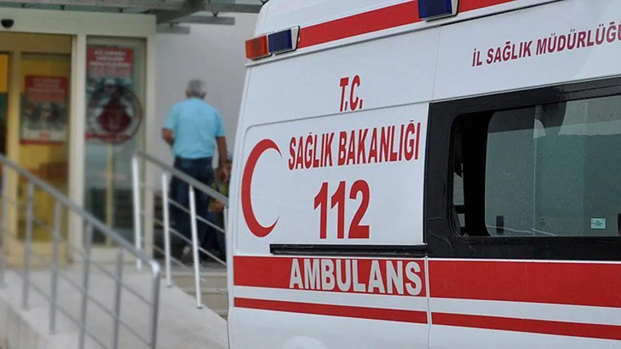 Sosyal medyada başlayan tartışma bıçaklı kavgaya dönüştü: 2 yaralı